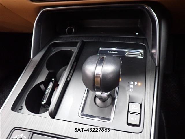 Mazda CX-60 2023-04 781162-16