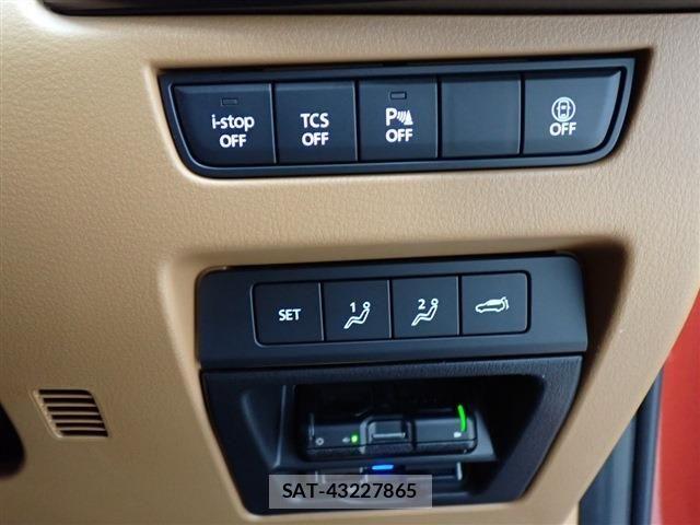 Mazda CX-60 2023-04 781162-21