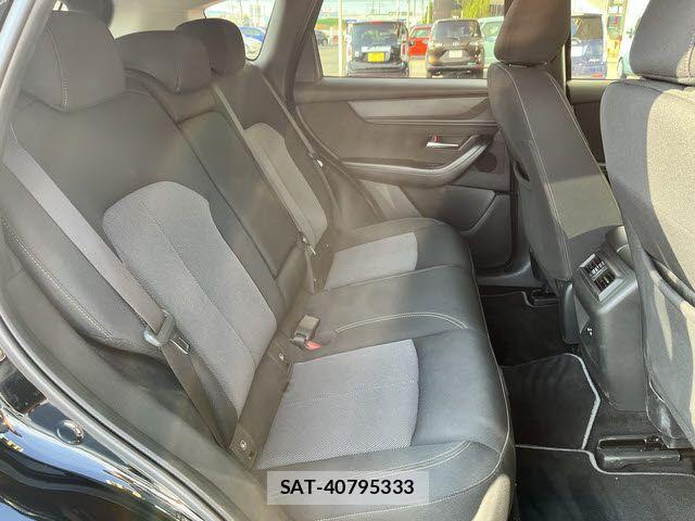 Mazda CX-60 2023-08 1301326-9