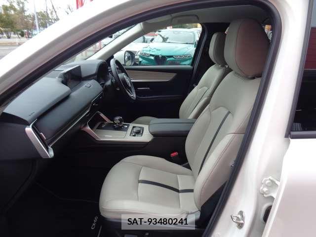 Mazda CX-60 2023-05 6011423-12