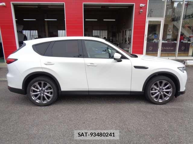 Mazda CX-60 2023-05 6011423-4