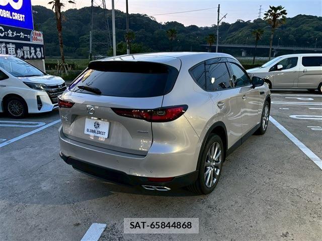 Mazda CX-60 2023-07 6675584-12