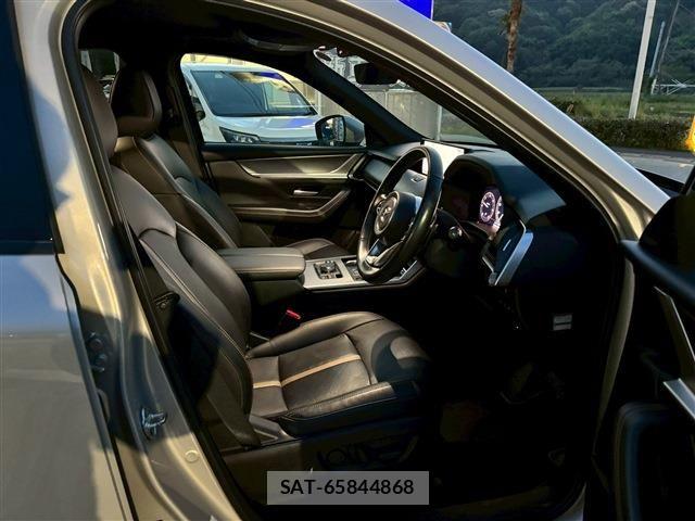 Mazda CX-60 2023-07 6675584-15