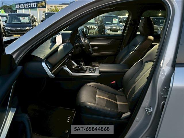Mazda CX-60 2023-07 6675584-3