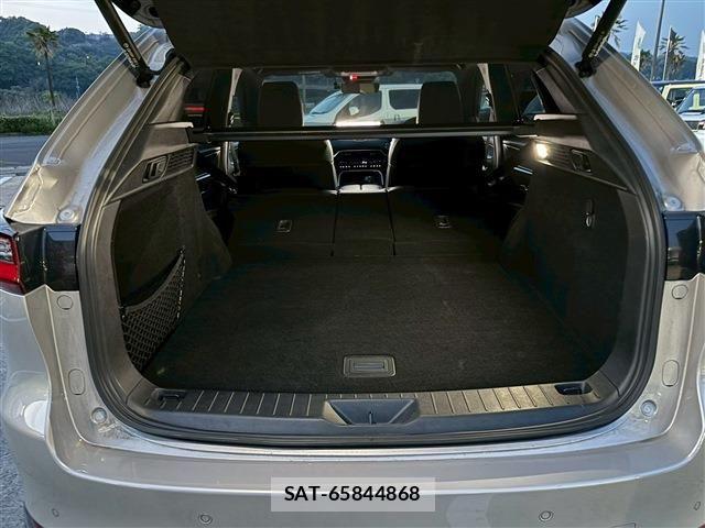 Mazda CX-60 2023-07 6675584-6