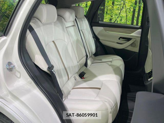 Mazda CX-60 2022-09 6751196-10