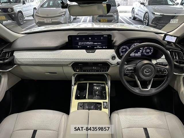 Mazda CX-60 2023-07 6814542-2
