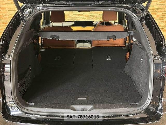 Mazda CX-60 2023-08 6814546-12