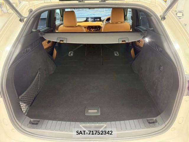 Mazda CX-60 2023-02 6814535-12