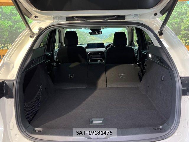 Mazda CX-60 2023-04 7020309-9