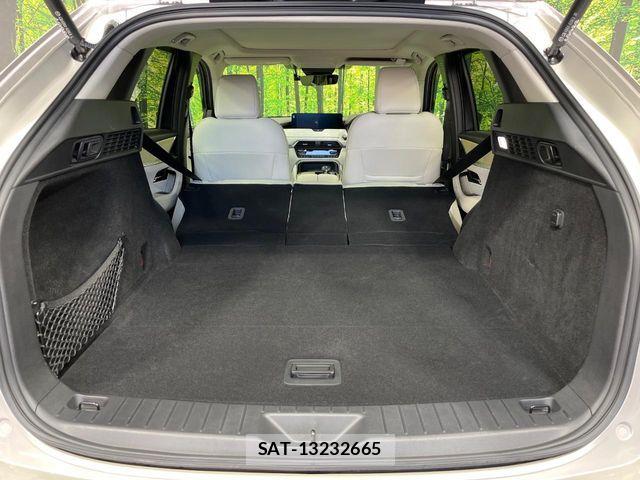 Mazda CX-60 2022-10 7020306-10