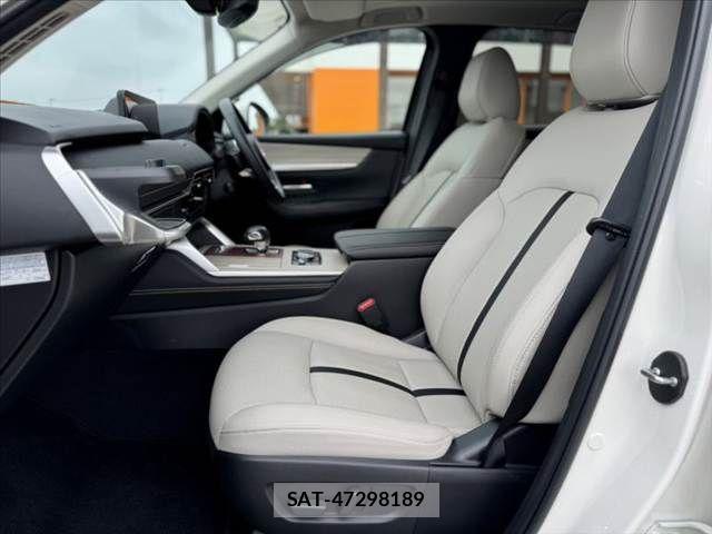 Mazda CX-60 2023-08 7058162-16