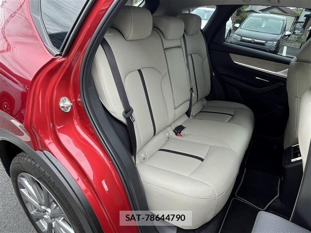 Mazda CX-60 2023-12 7058161-15