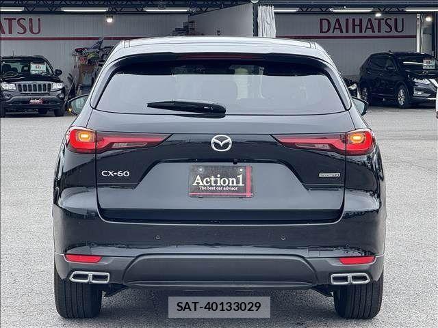 Mazda CX-60 2023-04 7217033-4
