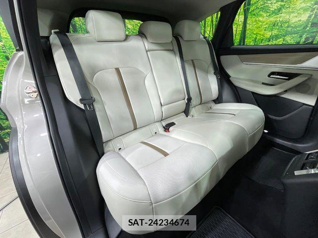 Mazda CX-60 2023-07 7217040-9