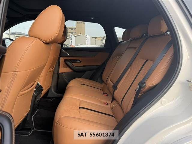 Mazda CX-60 2022-10 7326554-18