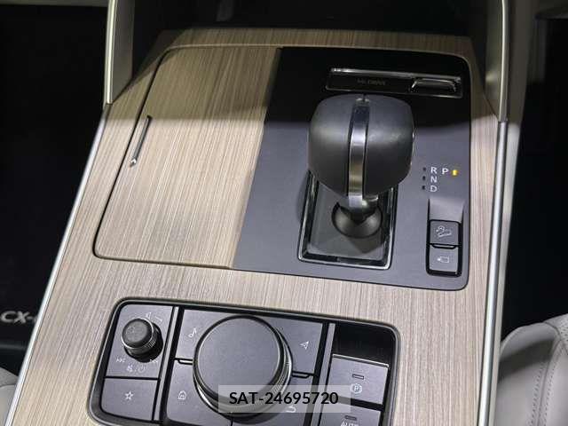 Mazda CX-60 2025-05 7453810-15