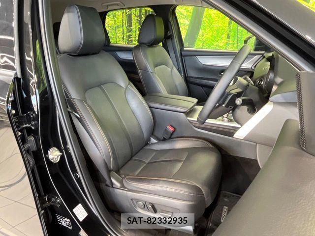 Mazda CX-60 2023-11 7562012-10
