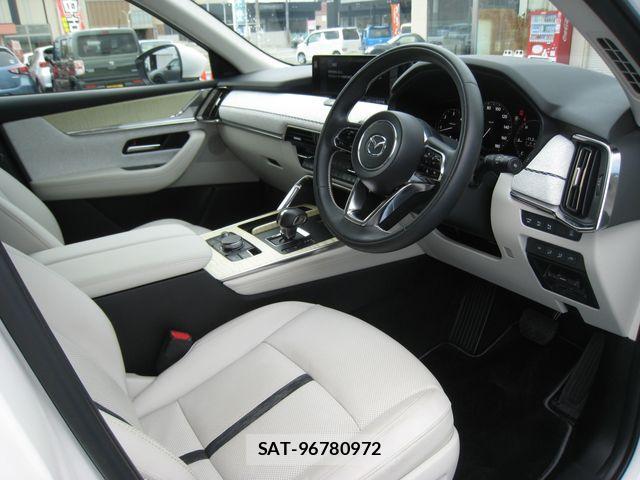 Mazda CX-60 2023-11 7722458-1