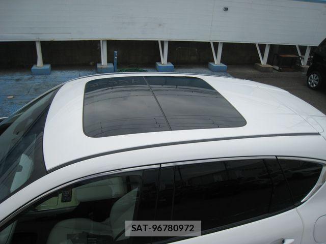 Mazda CX-60 2023-11 7722458-25
