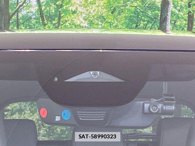 Mazda CX-60 2023-10 7784080-5