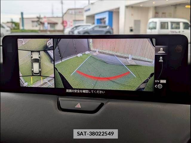 Mazda CX-60 2023-06 7784105-3
