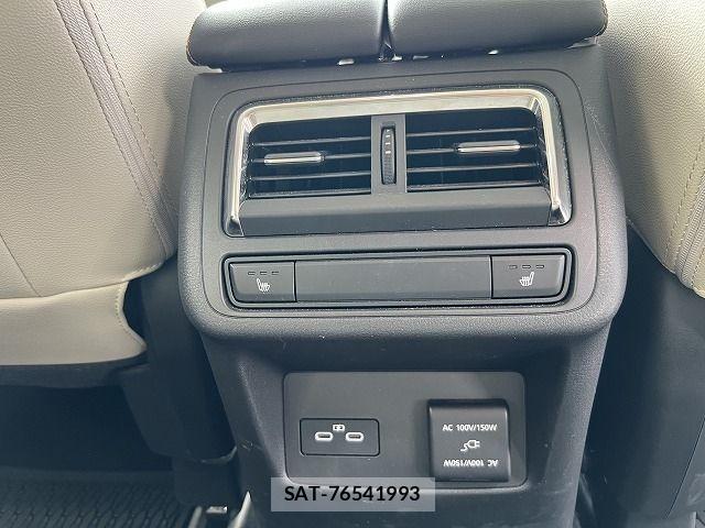 Mazda CX-60 2023-03 7784060-23