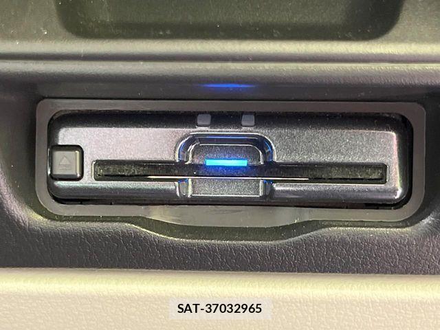 Mazda CX-60 2023-09 8098780-6