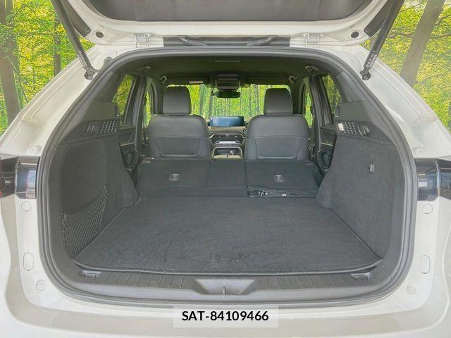 Mazda CX-60 2023-07 8098781-9