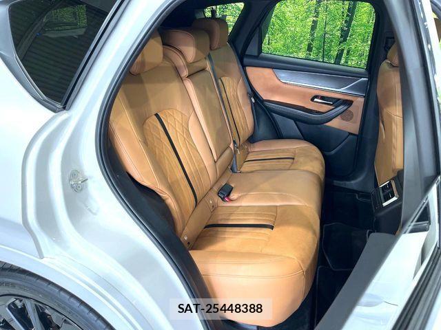 Mazda CX-60 2023-09 8158262-9