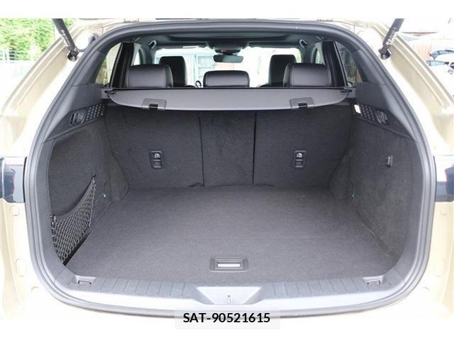 Mazda CX-60 2025-02 8207182-15