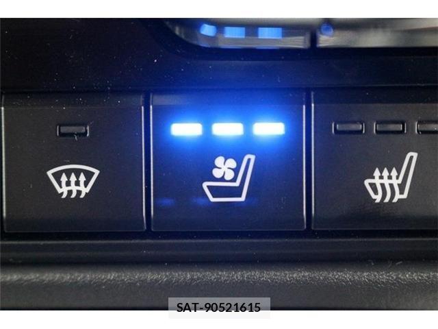 Mazda CX-60 2025-02 8207182-4