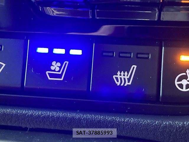 Mazda CX-60 2023-06 8245000-9