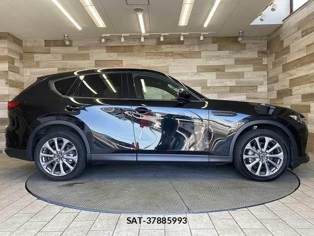 Mazda CX-60 2023-06 8245000-16
