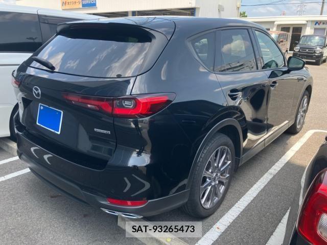 Mazda CX-60 2023-05 8335509-2