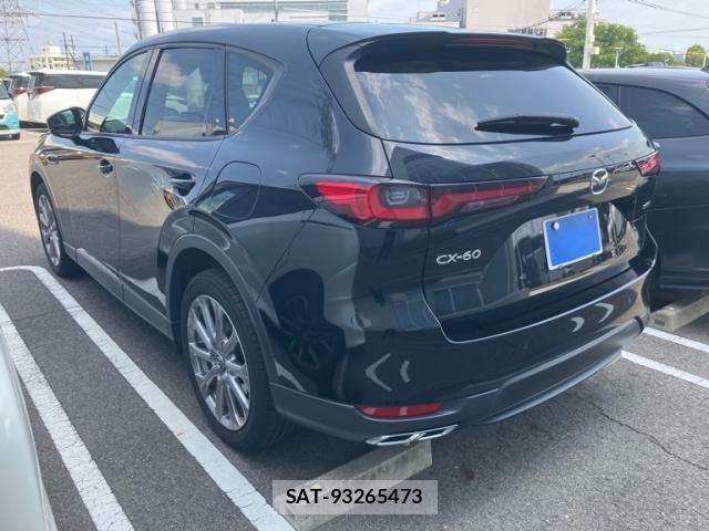 Mazda CX-60 2023-05 8335509-3