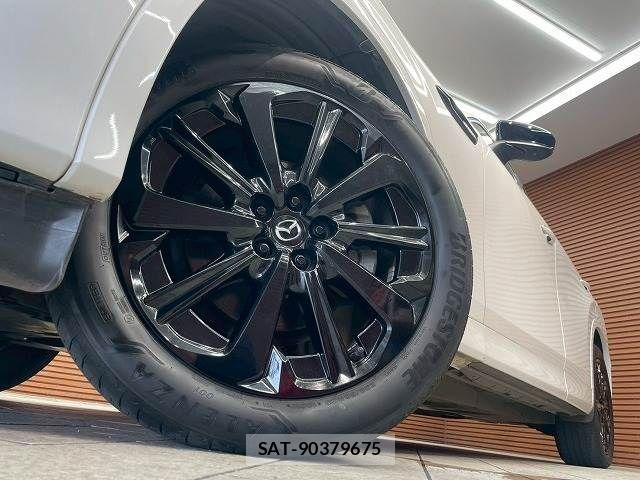 Mazda CX-60 2022-11 8335506-10