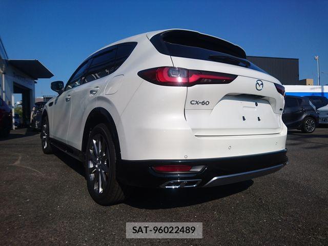 Mazda CX-60 2023-06 8335510-2
