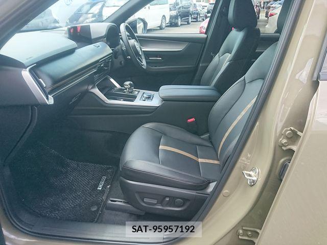 Mazda CX-60 2025-02 8365412-11