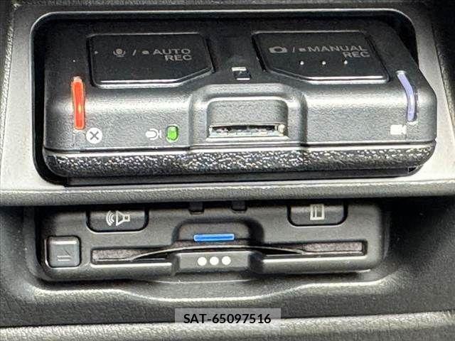 Mazda CX-60 2025-08 8365411-5