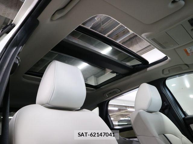 Mazda CX-60 2022-08 8411912-13