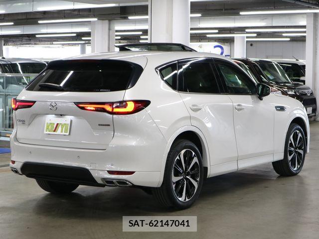 Mazda CX-60 2022-08 8411912-1