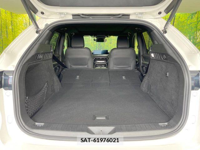 Mazda CX-60 2023-11 8438057-9