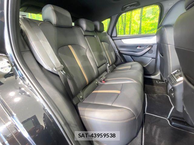Mazda CX-60 2023-09 8457301-8