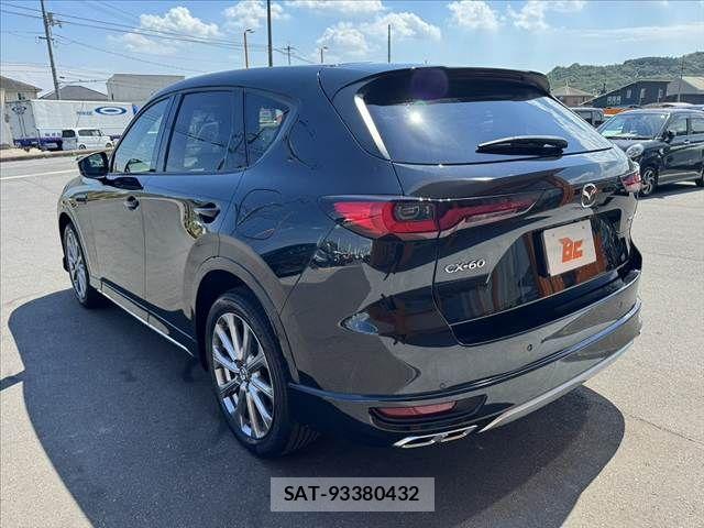 Mazda CX-60 2023-04 8524277-12