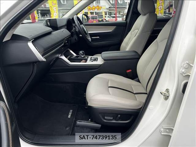 Mazda CX-60 2023-03 8561637-12