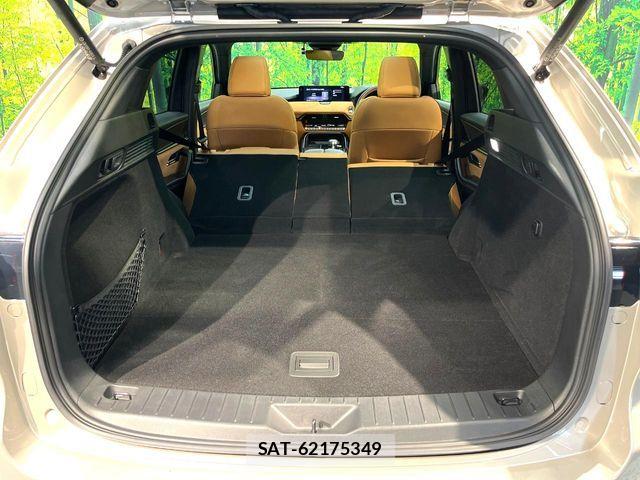 Mazda CX-60 2023-02 8626384-9