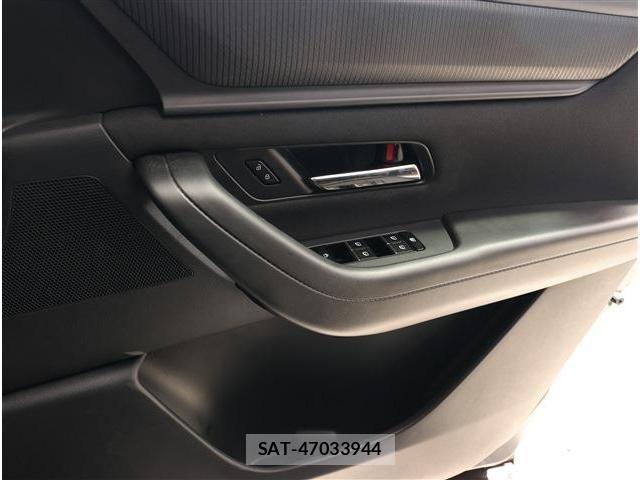 Mazda CX-60 2023-07 8658673-4