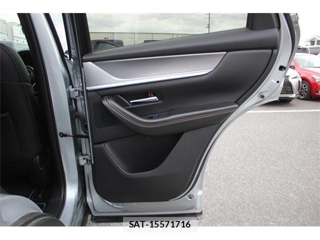 Mazda CX-60 2023-11 8741575-28