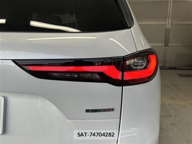 Mazda CX-60 2022-10 8741565-9